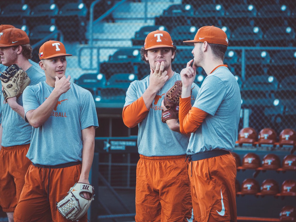 TexasBaseball's tweet photo. Very important pitcher discussion about beards or goatees or Fu Manchus or something. https://t.co/4VwekU10kG