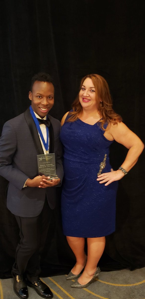 Laura Ware tweet media