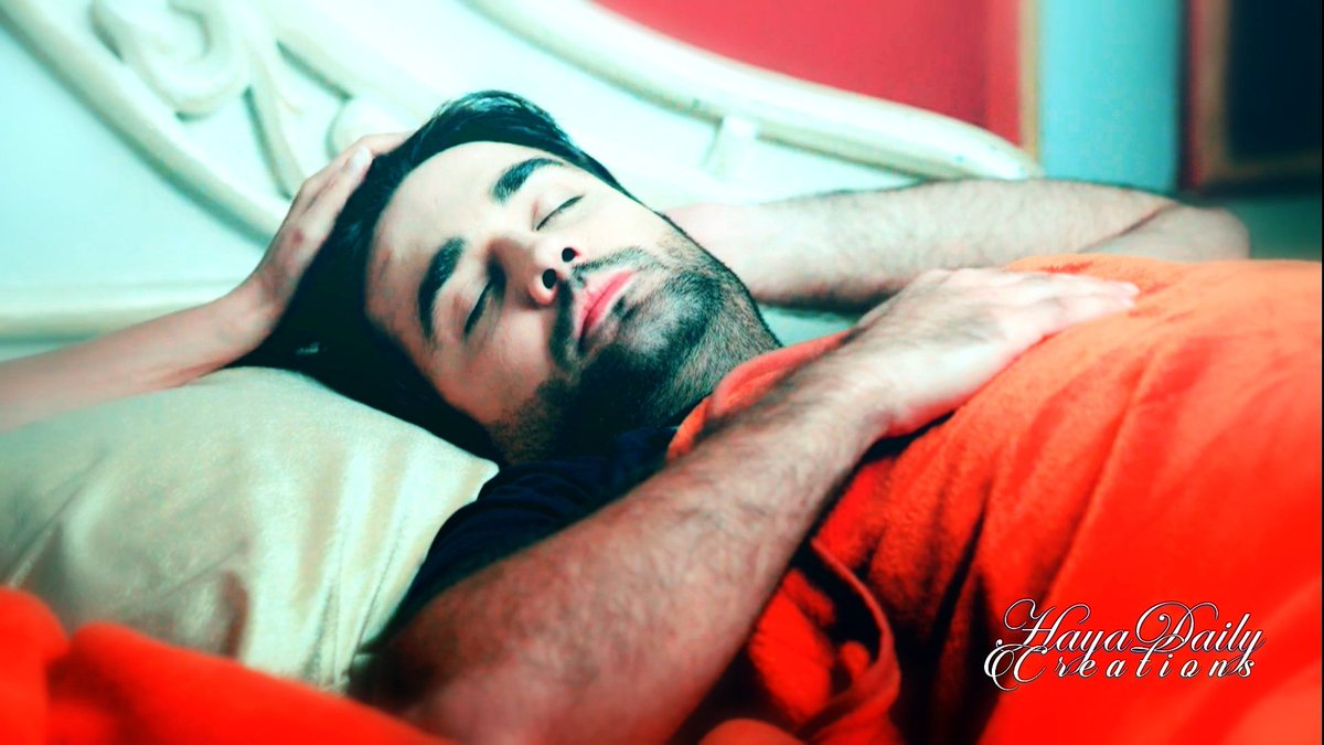 curlyyyh3ad_'s tweet photo. #Saumya wishes #Harman good morning wid a forehead kiss! π
#HaYa forehead kisses had also become hugely popular after a couple of forehead kisses btwn them joining their list of hugs, hand holds, chup moments etc..π
Do u miss their forehead kisses too? We surely do #ReliveHaYa https://t.co/3KSaiNodAh
