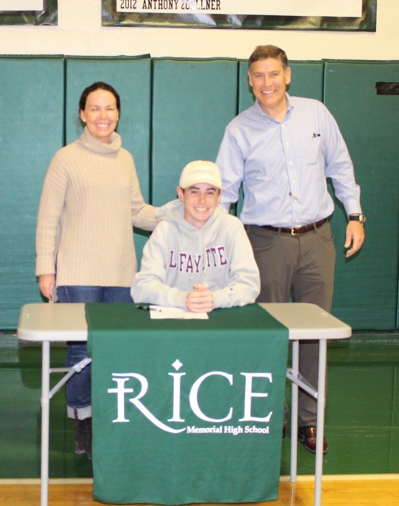 Today Rice Senior Mike Walsh officially signed his National Letter of Intent to play golf at Lafayette College! 
.
.

Congrats Mike! <a href="/LafCol/">Lafayette College</a> <a href="/LafayetteGolf/">Lafayette Golf</a>