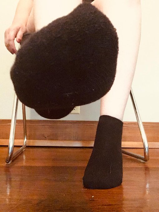 Selling Well worn Hot Sweaty Socks! Send me a DM! or visit https://t.co/wN6S1nnGDj and check out the<a href="/tag/womenswellwornsocks"class="tags"><span>#womenswellwornsocks</span></a><a href="/tag/womensusedsocks"class="tags"><span>#womensusedsocks</span></a><a href="/tag/womens"class="tags"><span>#womens</span></a>