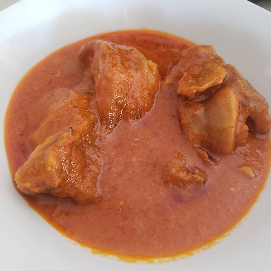 9jaKitchen's tweet photo. Amazing red stew with assorted meat. Another Nigerian classic!!! #YoursTruly #LookBackAtIt #PhoenixCaterer #RedStewSoSaucy #MeatForDays #NaijaSoulKitchen https://t.co/j1IJwHIYIH