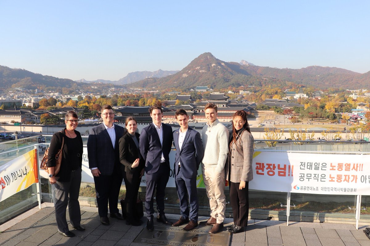 GAIGriffith's tweet photo. @GriffithBiz #Seoul #GlobalWIL Interns undertook several o-week activities: 
- @Austrade Seoul briefing by Daniela Assis/Emily Chung
- Korea-Australian Idea Contest by Prof Heejin Lee, #YonseiUni
- Meeting w' Prof @kadirayhan #HankukUniversity (#HUFS)
- #GyeongbohgungPalace visit https://t.co/1DaOzo7VOF