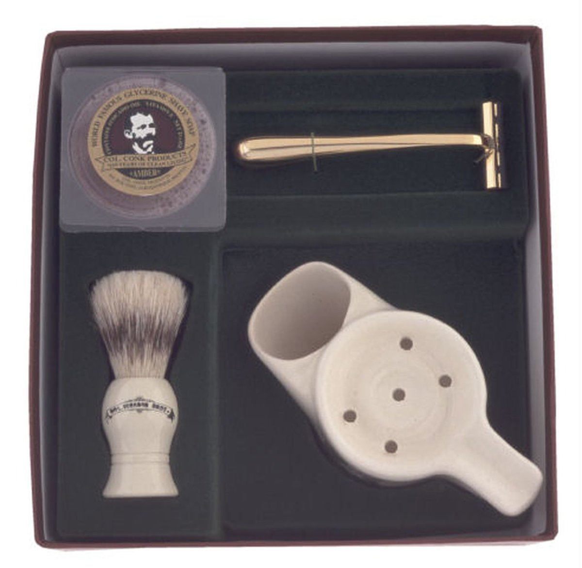 Razorsdirect1's tweet photo. The holiday season is right around the corner 🎅 Come find the perfect gift on Razors Direct now !!! #christmas #santa #santaclaus #hanukkah #giftideas #gift #gifts #holiday #travel #vacation #love #summer #trip #nature #instatravel #shave #shaving #razors #shavelikeyourgrandpa https://t.co/j5o9vjOpLt