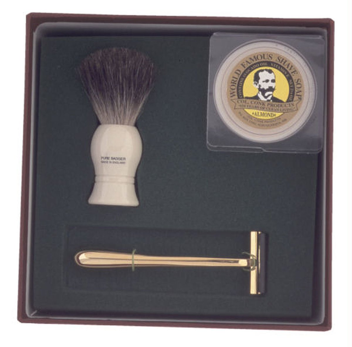 Razorsdirect1's tweet photo. The holiday season is right around the corner 🎅 Come find the perfect gift on Razors Direct now !!! #christmas #santa #santaclaus #hanukkah #giftideas #gift #gifts #holiday #travel #vacation #love #summer #trip #nature #instatravel #shave #shaving #razors #shavelikeyourgrandpa https://t.co/j5o9vjOpLt