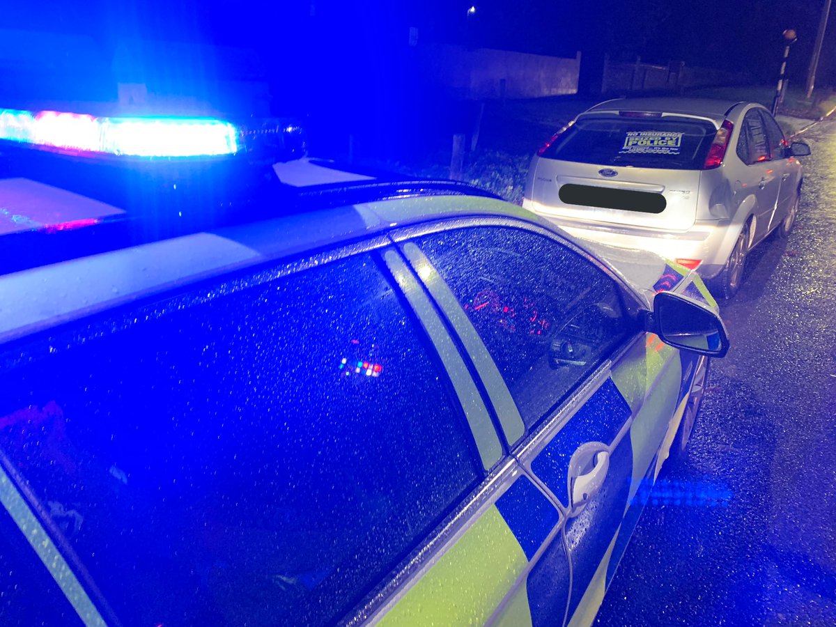 tvprp's tweet image. Vehicle pinged our #ANPR 📷 for #NoTax in #Tilehurst #Reading. Transpires the driver also has #NoInsurance &amp;amp; #NoMot! #Seized. 6 points, £400 in fines plus recovery costs and DVLA fines!

@DriveInsured @TVP_Reading 

#P5562 👮🏼‍♂️ #P7902