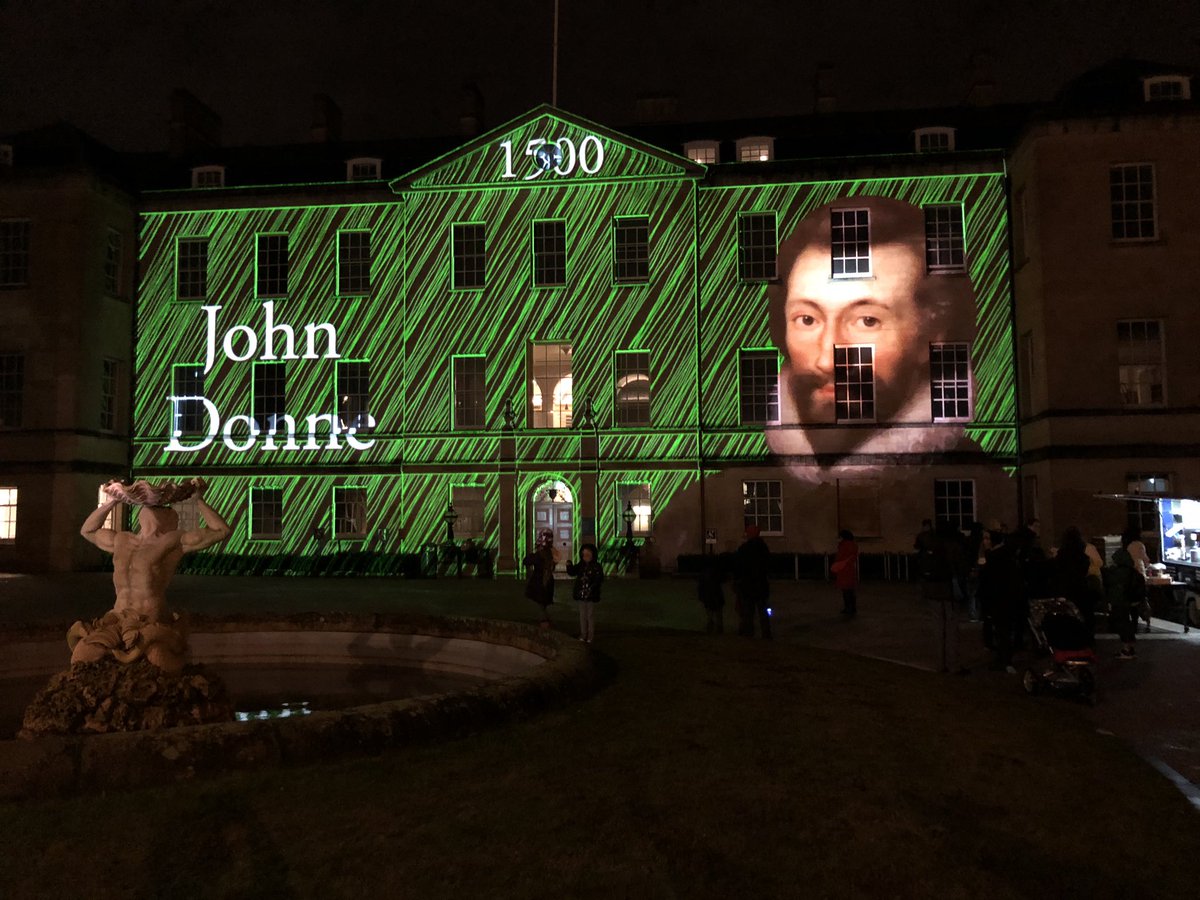 mike_rat's tweet photo. Spectacular welcome to #HumanitiesLightNight - now we’re off to discover our own Shakespeare play. https://t.co/B3G4Chxbjl