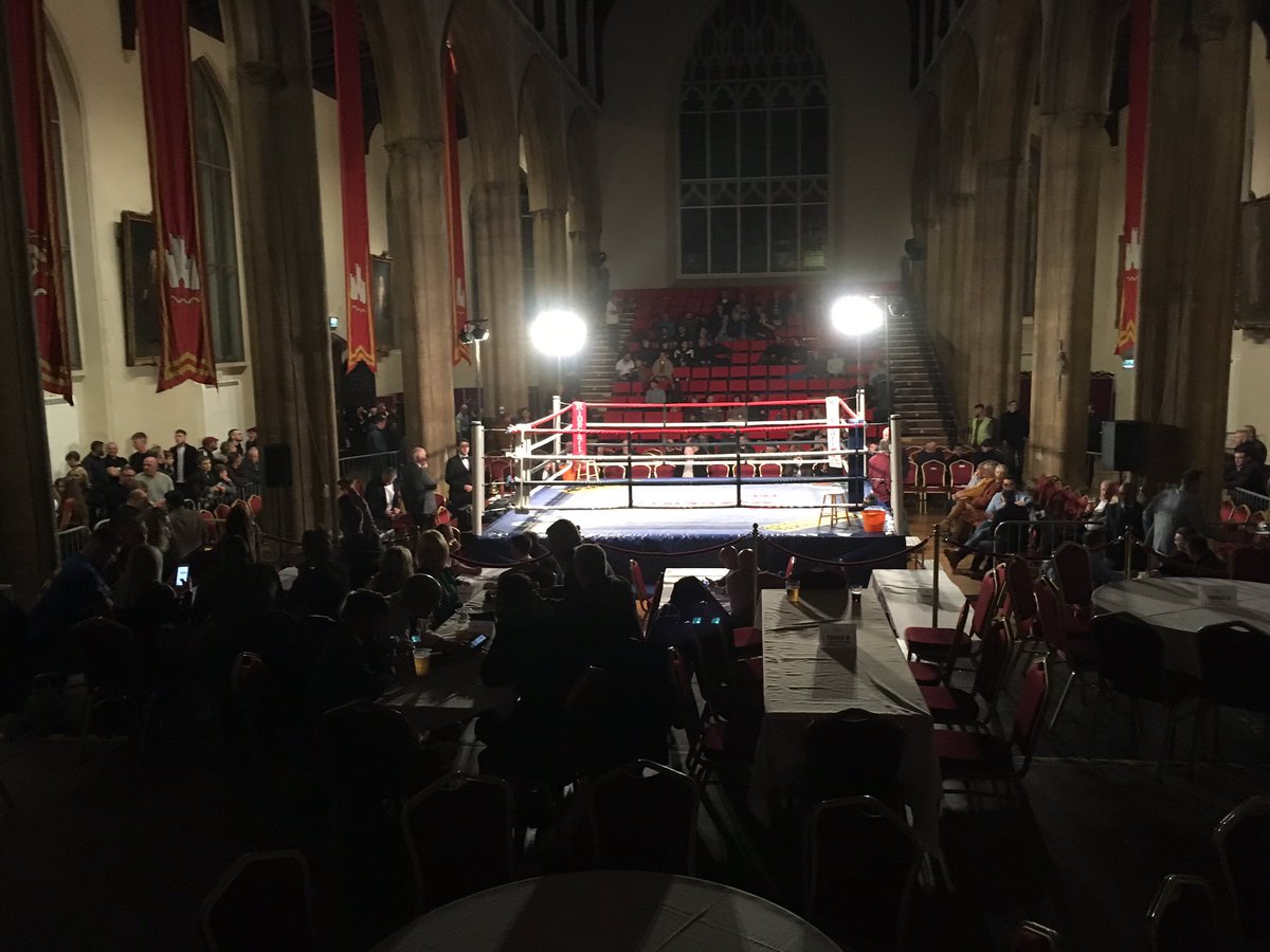 EDPchrislakey's tweet photo. Filling up nicely at The Halls. Just hope they decide to put the house lights back on #sausagefingers #norwichboxing follow it here https://t.co/CzCMg4hxNM https://t.co/q9r6921HDk
