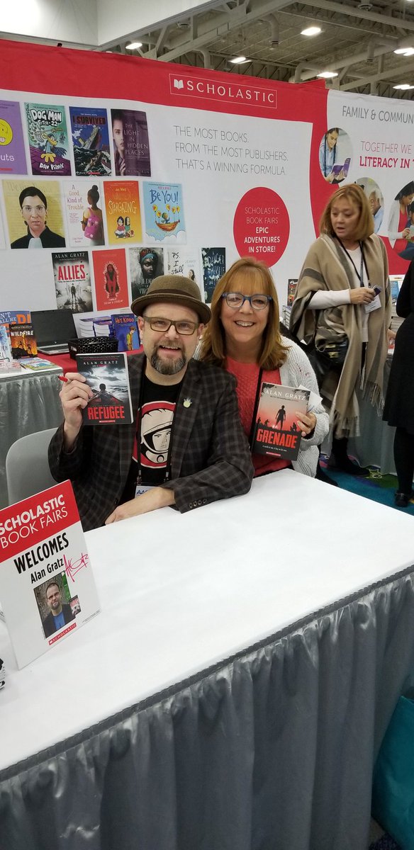 AllisonWhitne18's tweet photo. Author signing with Alan Gratz! #AASL https://t.co/jni8C3H4Ni