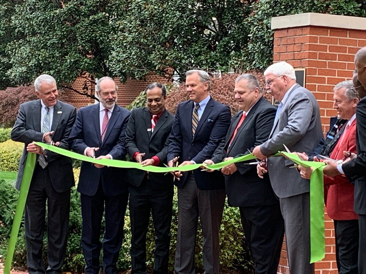 NCgoldenLEAF's tweet photo. In this edition of Golden LEAF News:
- All In NC with @TLordNC
- @NCFoodInnovLab ribbon cutting with @ncLEAFchief 
- Q&amp;A on @NCAgriculture with Agriculture Commissioner Steve Troxler
- Golden LEAF Scholarship Alumnus Jonathan Mills
Check it out https://t.co/QCjSjUSKaV
#GLF20th https://t.co/uxQ13Gi1w3