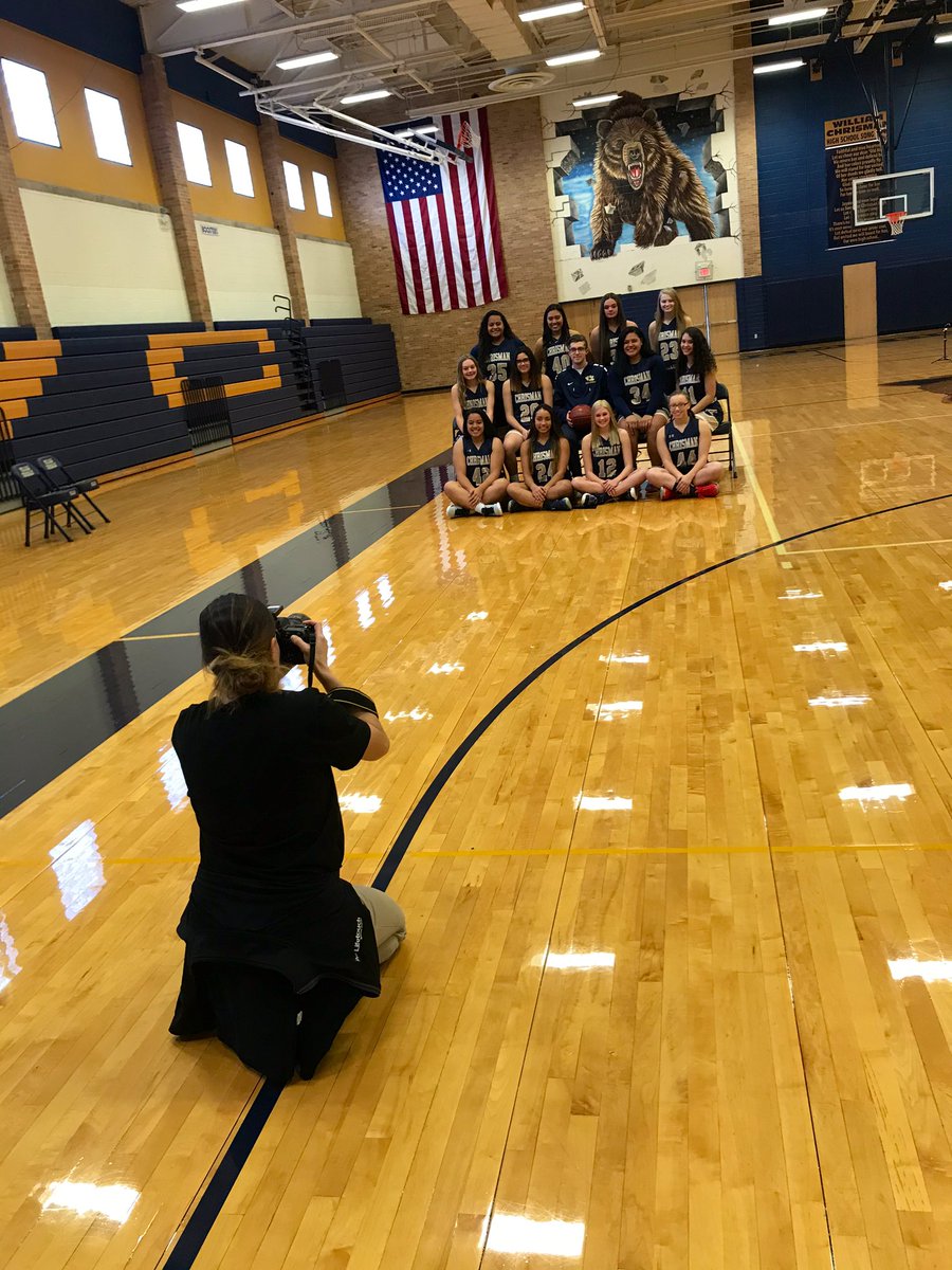 WC_Gbball's tweet photo. Picture day was yesterday! And now were focused and working towards our Jamboree next week to start off our season with these 4 seniors! #BEARstrong https://t.co/KkKWeKyZdn