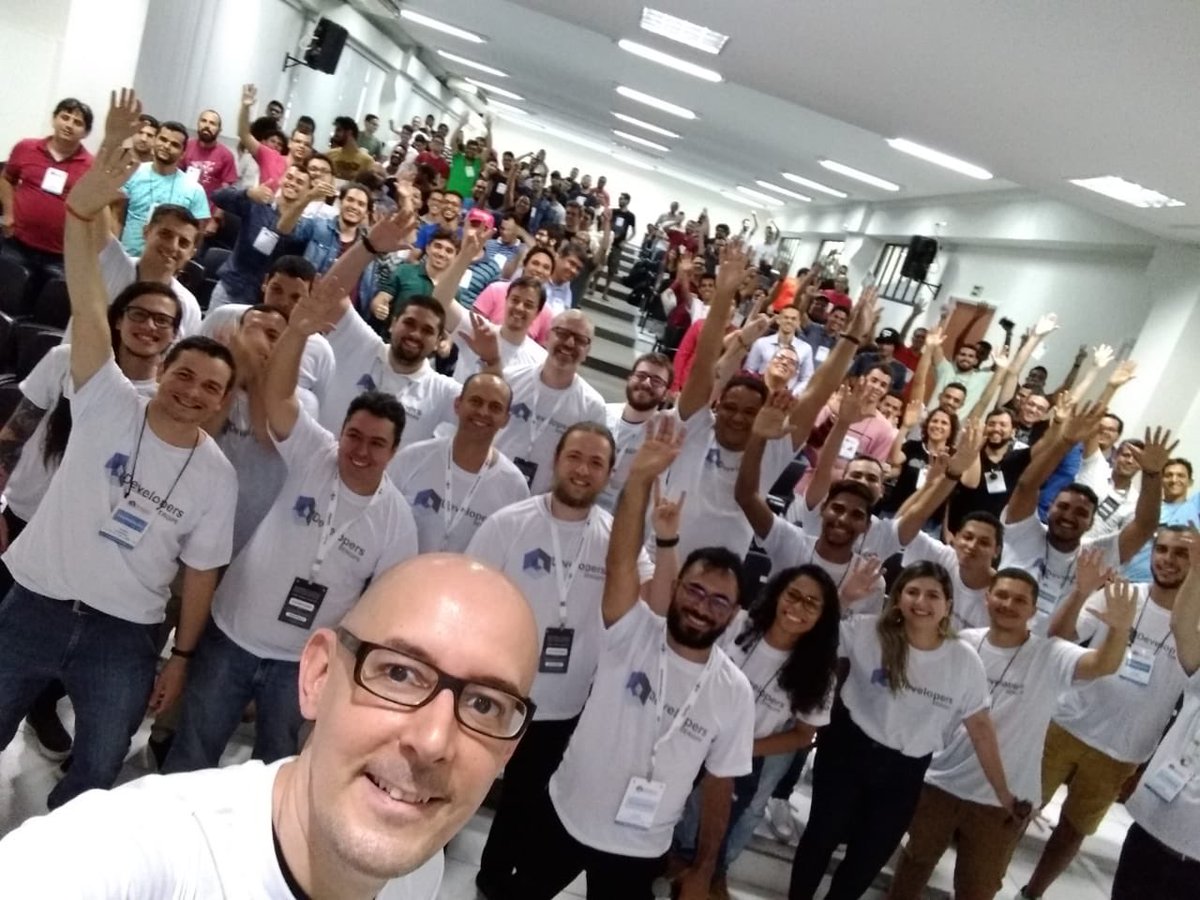 _StaticVoid's tweet photo. O #developersSergipe tá show de bola! https://t.co/EzyJo2c4Pv