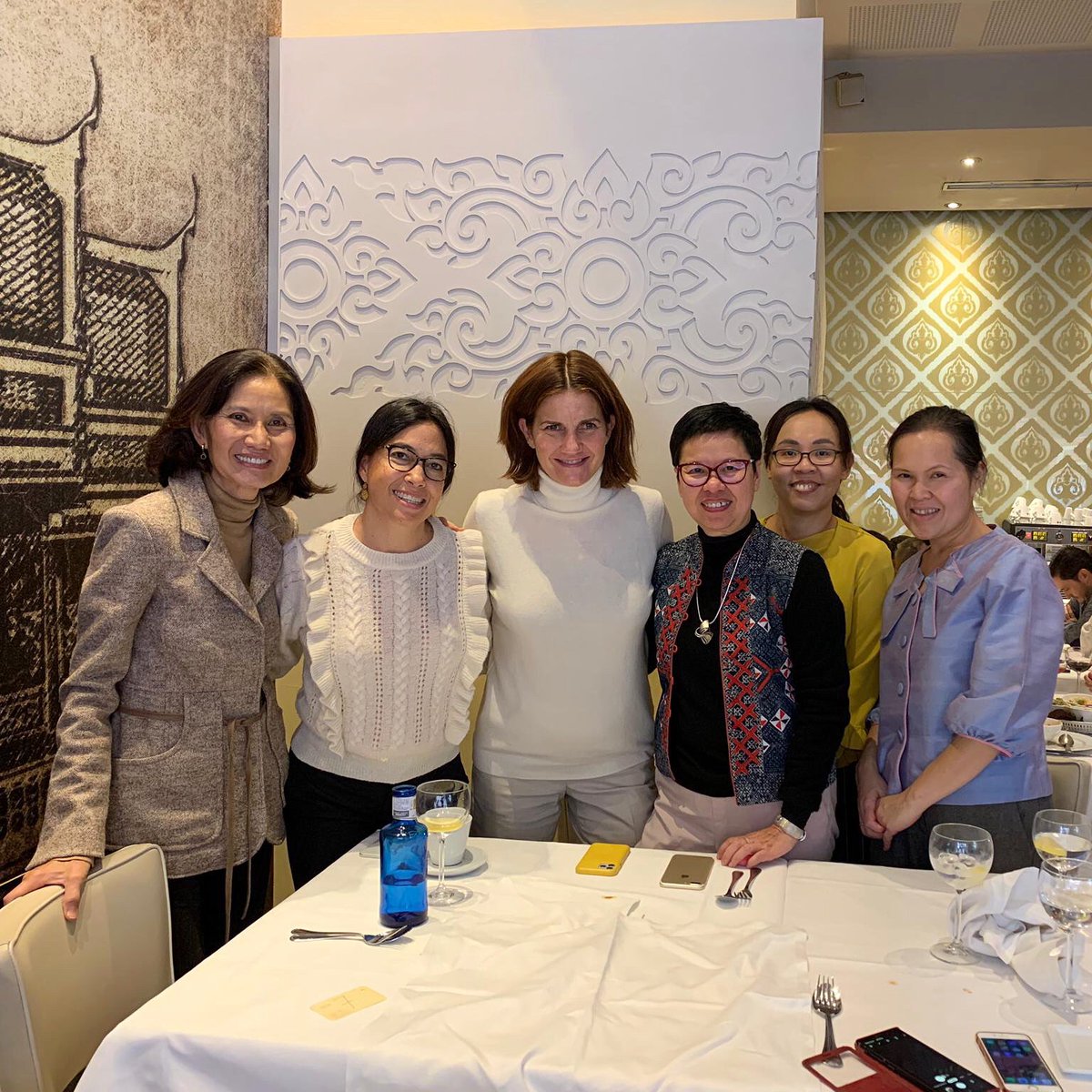 krachaimadrid's tweet photo. Gracias a la Embajada de Tailandia 🇹🇭 por visitar @krachaimadrid #taifood #cocinatailandesa #madrid #foodiesmadrid #thaifoodinmadrid https://t.co/CF0gIV02Gy
