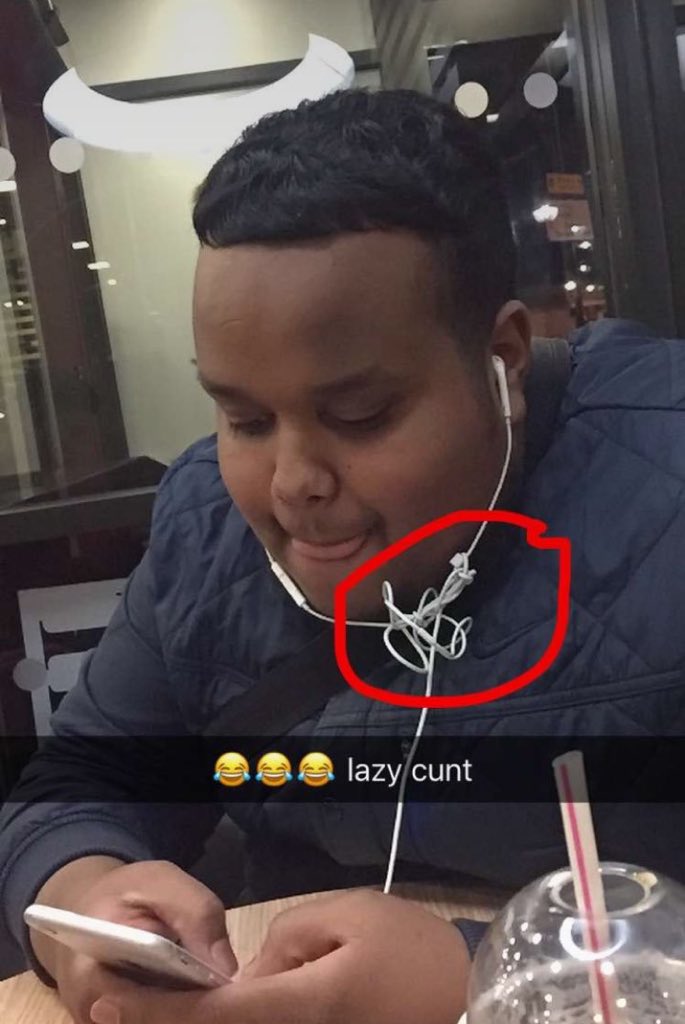 NikoOmilana's tweet image. just saw a random kid in mcdonalds and his airpods are leaking 😂😂😂😂😂😂😂🤮🤮🤮🤮🤮🤮🤮