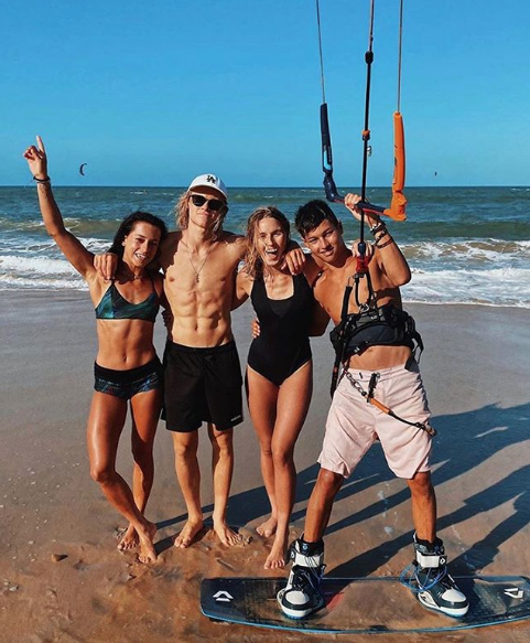 Superkite_BR's tweet photo. Os riders profissionais do @gkafreestyle já estão por aqui!
-
The @gkafreestyle professional riders are already here!
 
Repost @durobeach
 
#SuperKite #SuperKiteBrasil2019 #SuperKiteBrasil #GKACumbuco #GKAFreestyle #GKAKiteWorldTour #Ceará #Cumbuco #KiteBoarding https://t.co/1CbneTMH8C