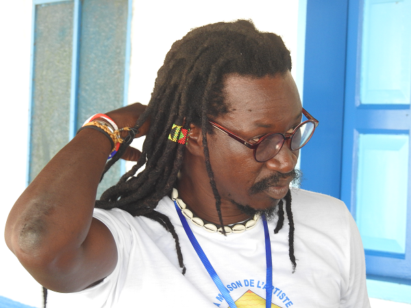 FARA 2019 : ISSA KONE ALIAS SAP-HERO
« Le Fara est bien parti pour annoncer le marché des arts visuels contemporains en Afrique »
artisttikafrica.com/index.php/cent…