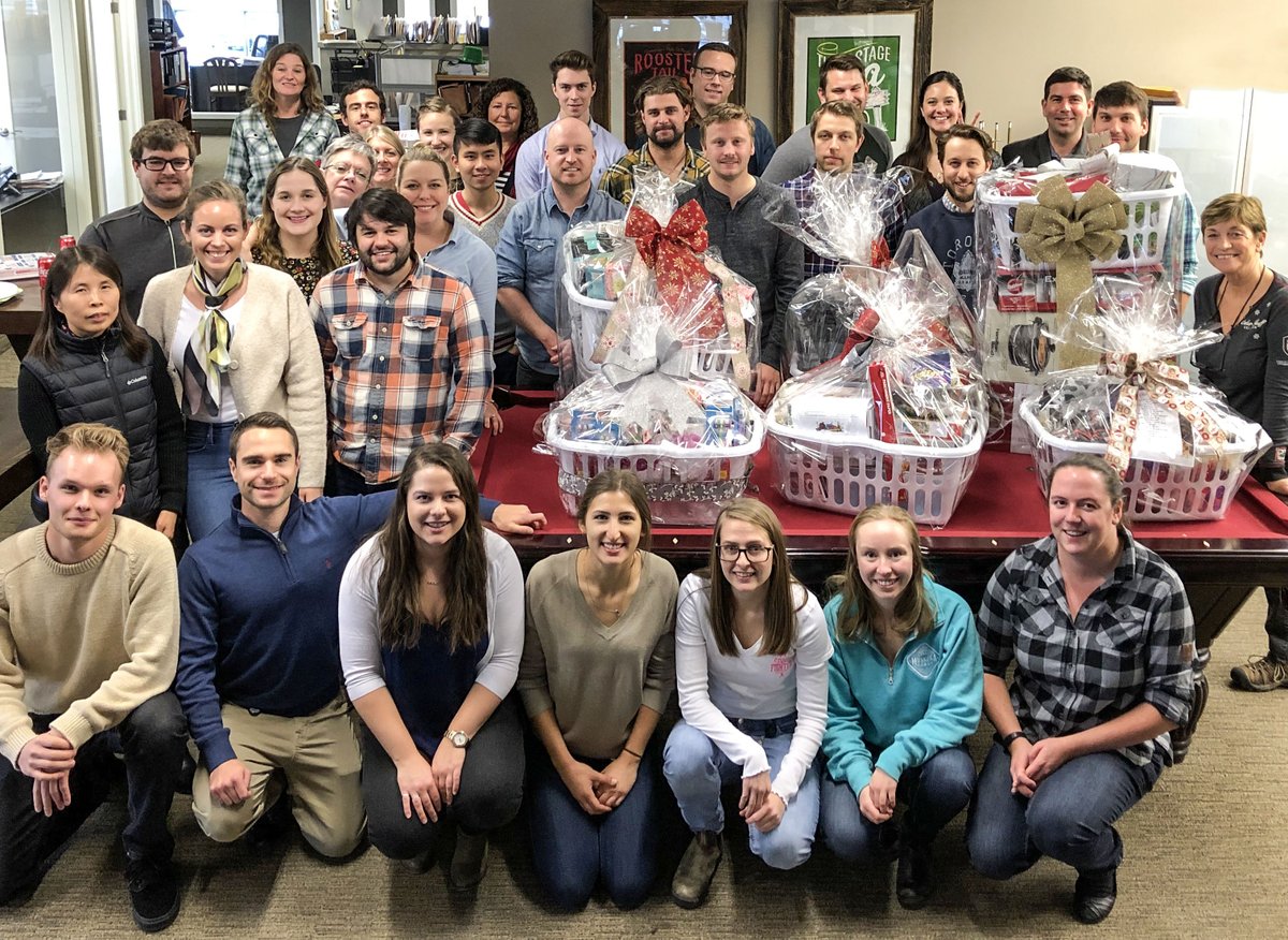 CrozierEngineer's tweet photo. Supporting our communities is one of our core values at Crozier &amp; Associates. In honour of #NationalPhilanthropyDay our #Collingwood team is assembling donations for #Basketeers to help assist abused women as they embark on the next chapter of their lives https://t.co/nS7QQjaU5M https://t.co/ww9Ci5ygoR