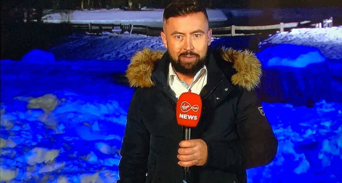 deric_tv's tweet photo. Blue vibes for my final broadcast from Austria @VirginMediaNews 🇦🇹📺☺️🙋♂️ #austria #weathersummit https://t.co/qFDZteSK8S