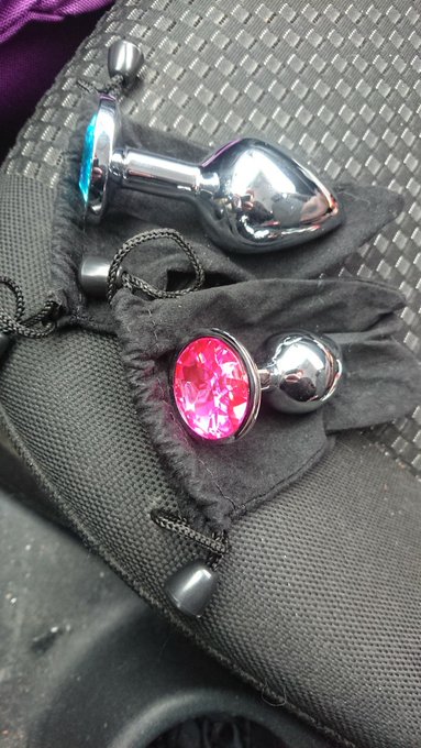 ??? Fresh new toys out of the package.I'm be sexy whit it. I will post some stuff whit it ? #buttplug