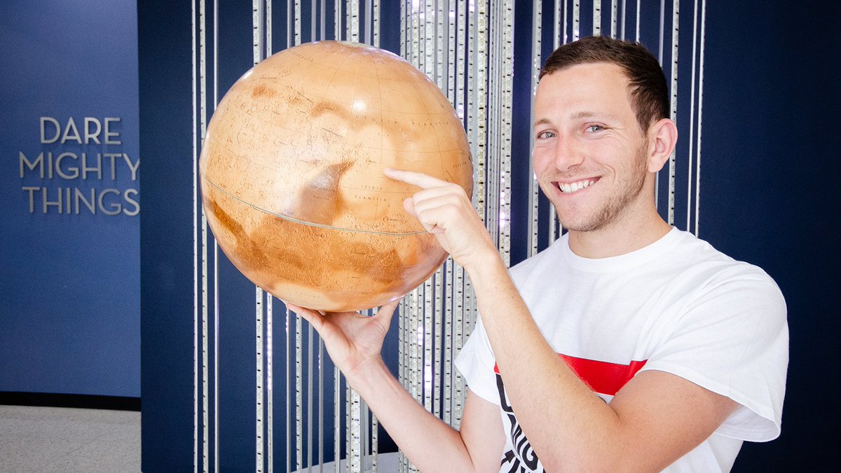 NASAJPL_Edu's tweet photo. Training for Mars is as much physical as it is mental – even for robots. To get @NASA's next rover Mars-ready, this @NASAJPL intern was tasked with finding ways to outsmart it. #MeetJPLIntern Miles Fertel & read about his role with #Mars2020 here: https://t.co/79C3DNAByL https://t.co/pqPJ85Mey8
