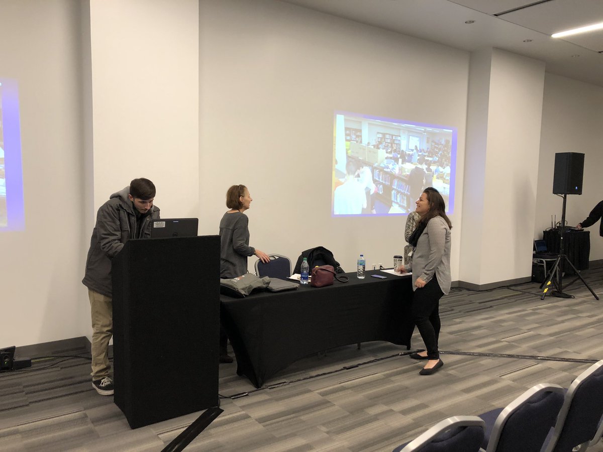 raq_rbenitez's tweet image. #setupmode @caryncap718 @cciofolo @lucyromanwp #AASL19 #WPProud