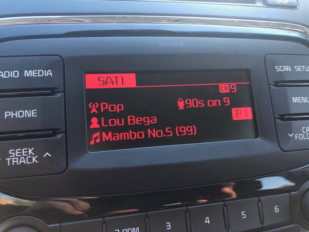 LarryHolder's tweet photo. #CarpoolLife https://t.co/UpAuYhWSzy