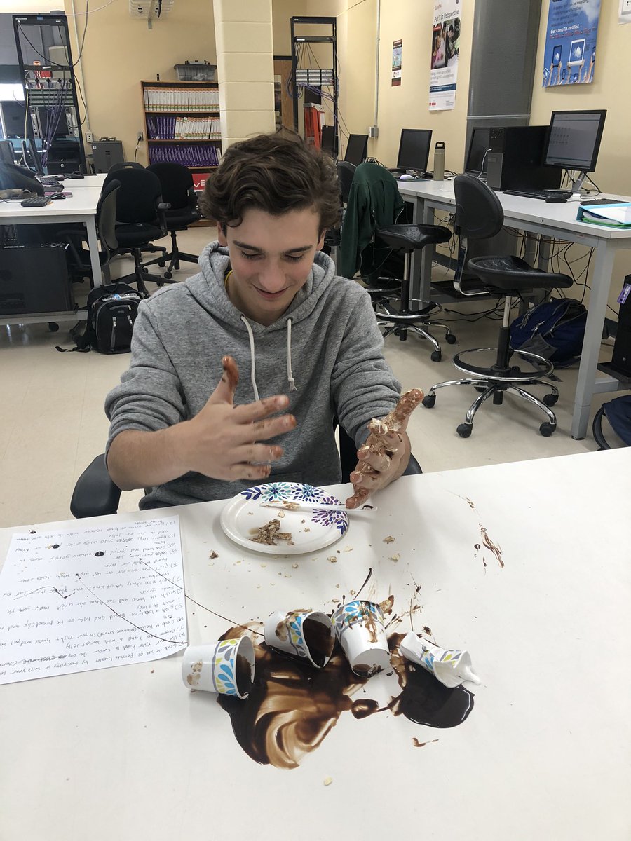 mskcunning's tweet photo. Making a sandwich is a lot harder than you think! Sophomores breaking down the programming process and realizing how much detail (and correct detail) you really need in order to get a computer to understand you ๐ป #bvtit #compsci #pltwcse #programming https://t.co/AyPxQuAyDh