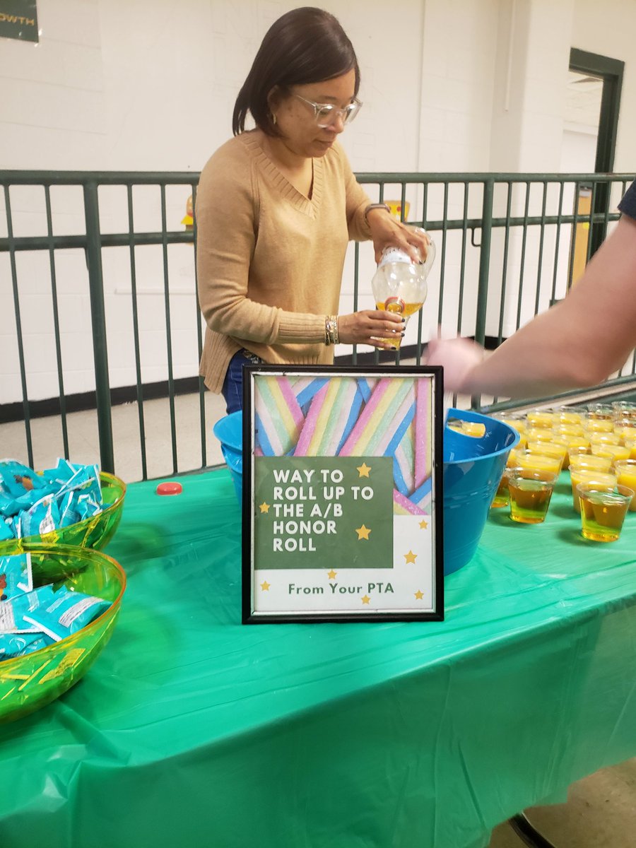 NealEagleSS's tweet photo. Grateful for our amazing PTA that made this celebration possible for our kids! https://t.co/rwf9WXJbDK