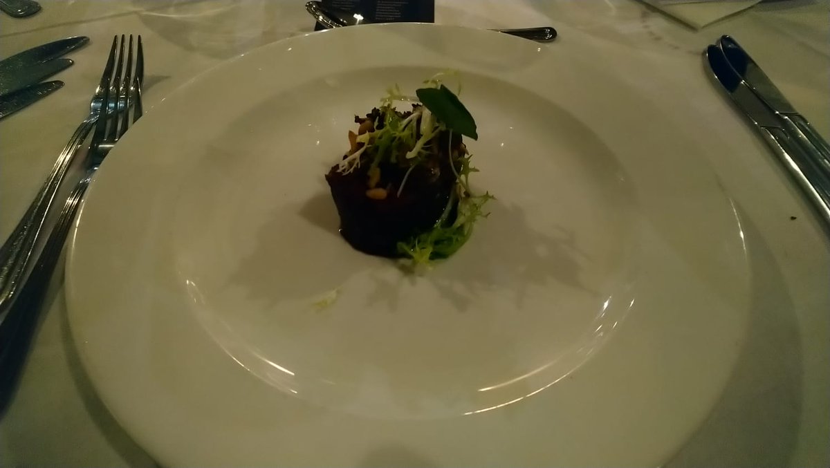 OtterVale's tweet photo. The 45 day Exmoor sirloin dish by @robkennedy0 on the table at #BeachsideGrill @SauntonSandsHot Winter Gastronomy Evening. 
I'm thinking this could be one of Mr #OtterVale's favourites! 

#WestCountryPGI #quality #provenance @karl_p327 https://t.co/PjtfznWWo7
