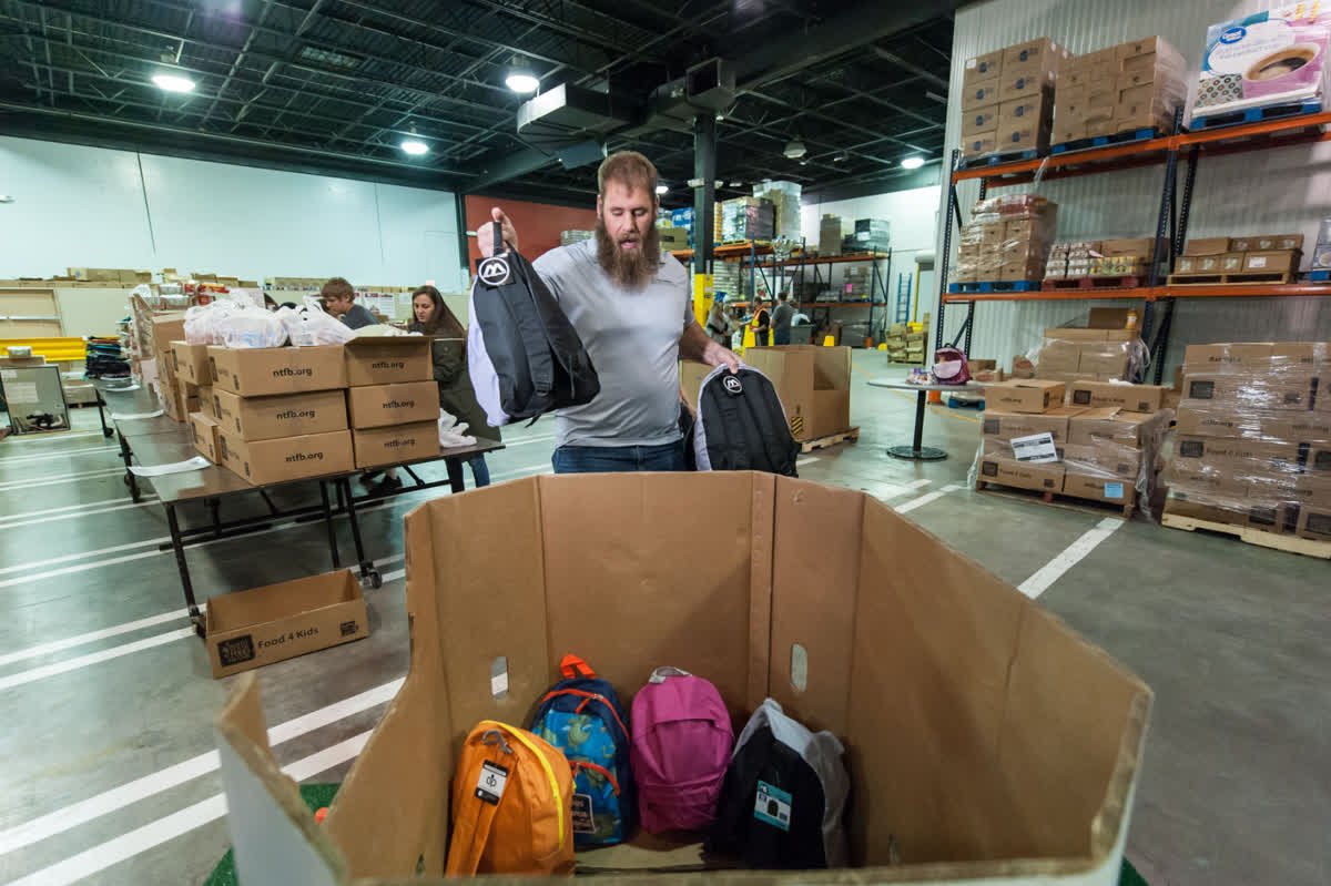 blockinghunger's tweet photo. Over 480 bags of meals are now packed, stacked, and ready to go for this Thanksgiving Break.. Not bad for an hour of hard work! #Nourish2Flourish #BlockingOutHunger #Cowboys https://t.co/By2cq2cFa6