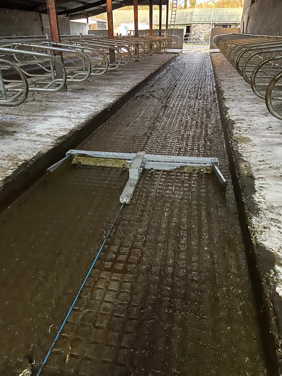DairyPowerEquip's tweet photo. New Eco-Rope Scraper installation in Baltinglass, Co. Wicklow today by @CiaranOToole4 #smartslurry https://t.co/SFa90CnWwb