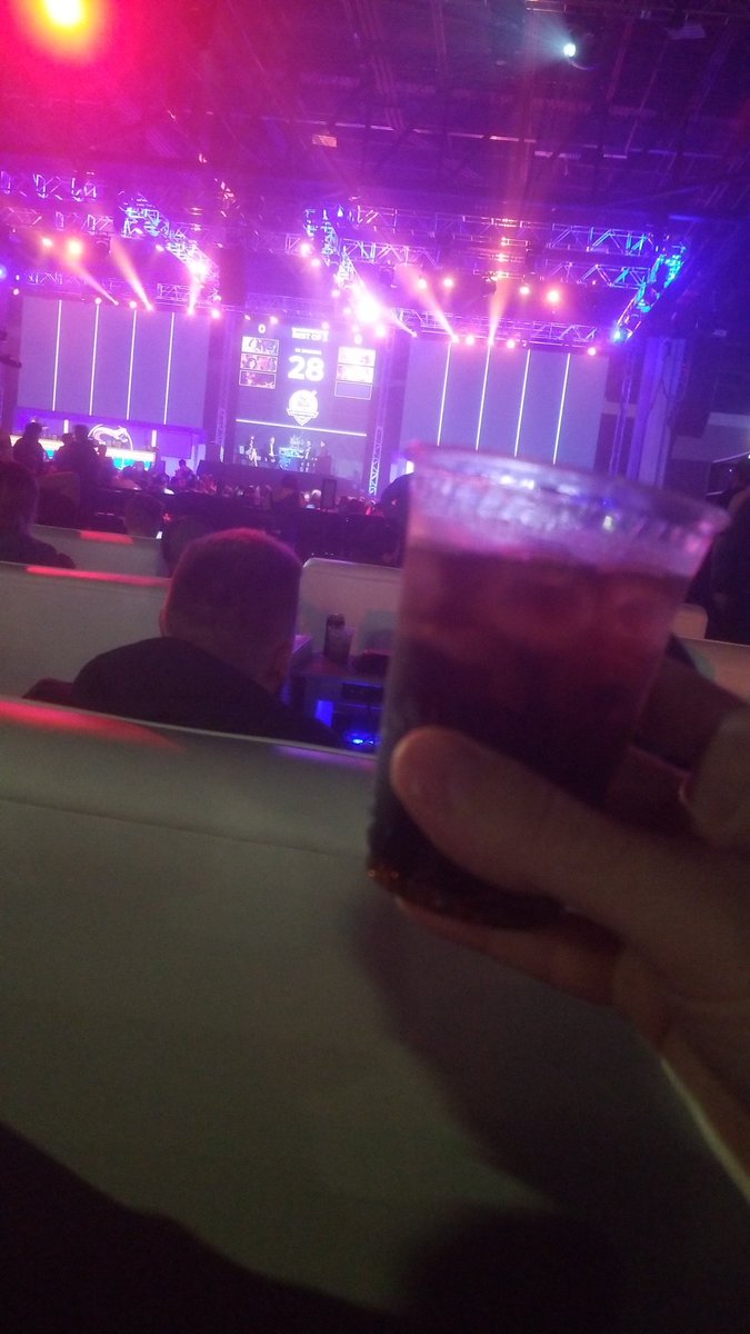 Rubonix1's tweet photo. Cheers from HRX nerd lol I better see you here next year!! @SmittenGFG https://t.co/PuD6umkSHD