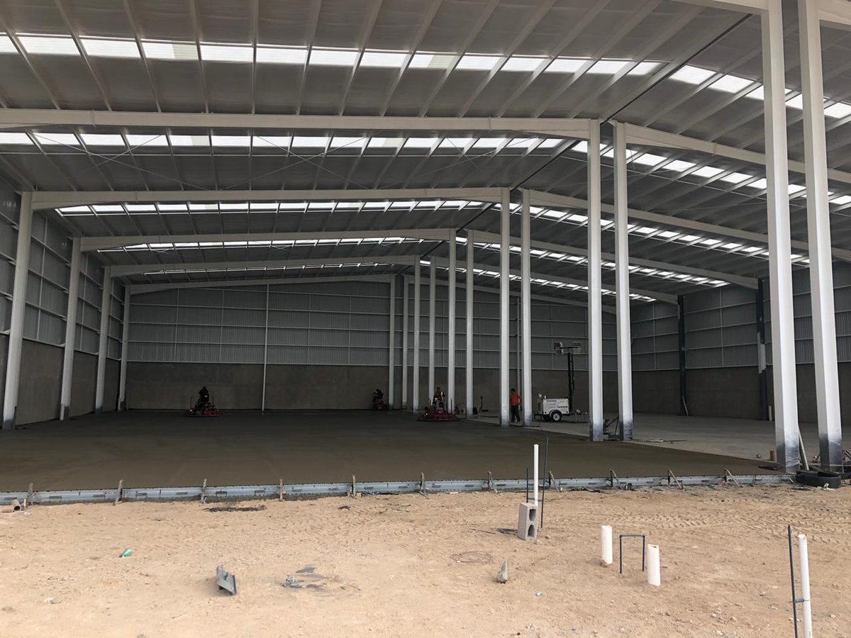planasmasip's tweet photo. Piso sin juntas de bajo mantenimiento #RCRconductilVRS en #Terrapark Querétaro.
🔸@RoclandFloor #Qualidur
🔸@RCRPermaban #Eclipse
🔸Diseño @MonofloorM
🔸Coordinación @RinolMexico
@RCRIF #LideresDelMundoPlano https://t.co/piVaqHKl1S