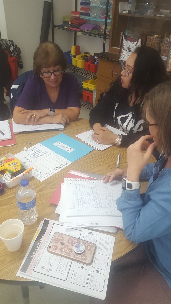 ElizabethKeit19's tweet photo. Great day of training with my 5th grade Science Contact teachers in group 2. We did some hands-on activities with forces. #Iamepisd #scienceteacher @ELPASO_ISD https://t.co/GtHMSc4hDo