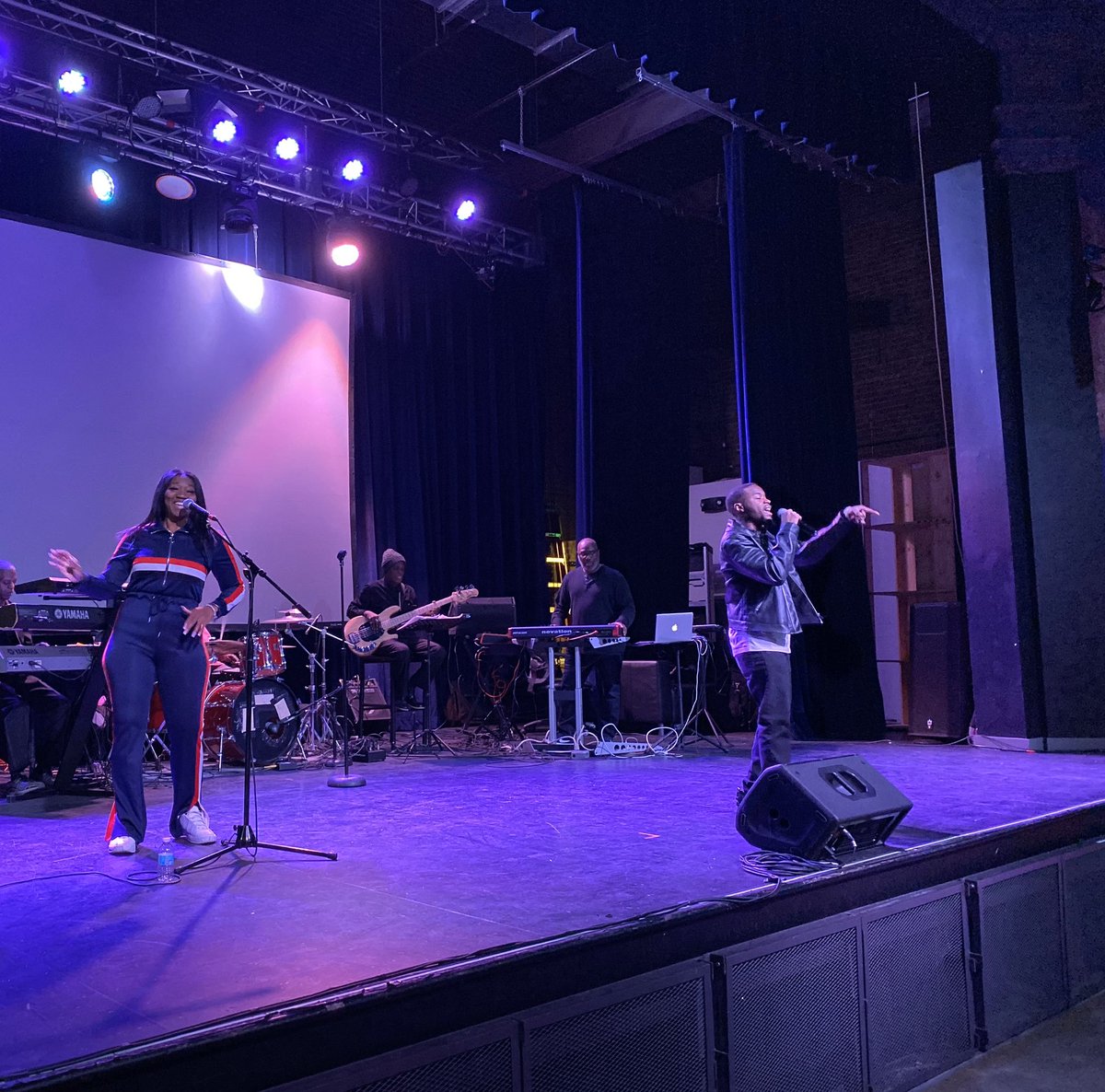 Motown_Museum's tweet photo. Our singers are warming up for the #AMPLIFY2019: The Sound of #Detroit Grand Finale. The singing competition starts at 8 PM—winner gets $2,500 + more!
#MotownMuseum https://t.co/juLQO32qh4