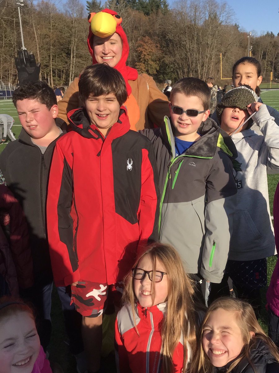 Annual Turkey Trot!#cidermillway
#wiltonwayCT