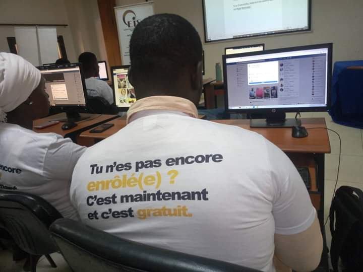 FatimLy2's tweet photo. Je suis enrolé au ravec et toi? N'attend plu
#monravec#sciel 
@ScielMali @YagarDiakit @AissataBocoum20 @molbydiarra @hawamaiga7 @EmpiireE @MoustaphaDjiro @bamadou_sow https://t.co/2pjvq8aVyh