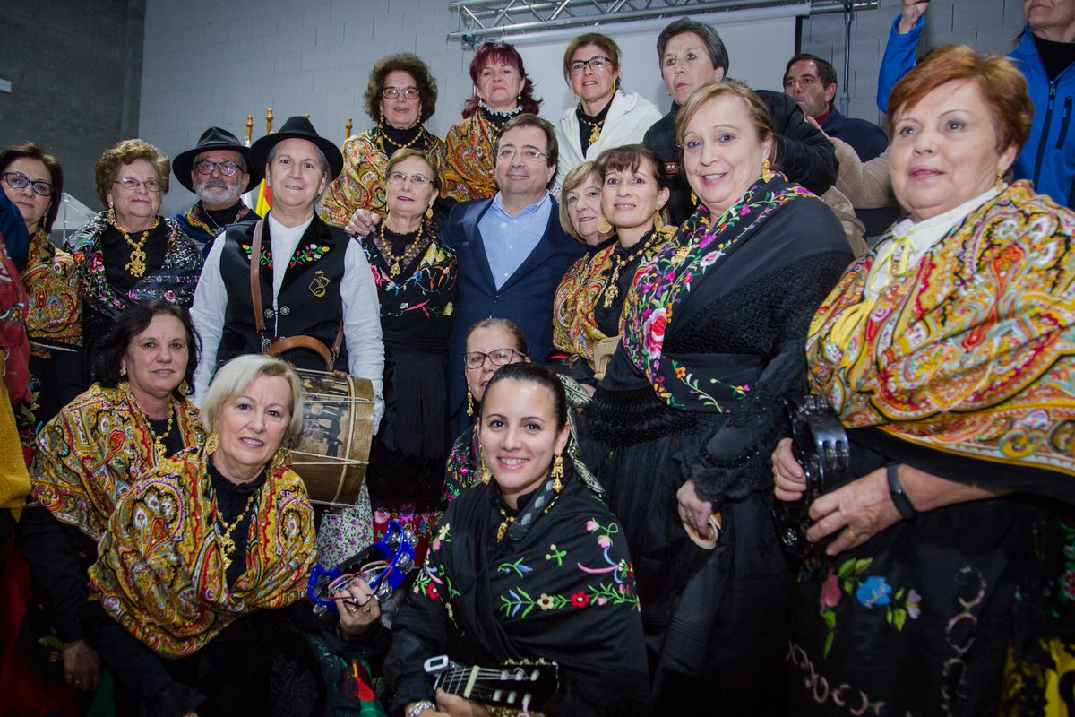 GFVara's tweet photo. Los más jóvenes representan un seguro de vida y la continuidad de nuestros pueblos. Las cosas más importantes no tienen precio. Mi reconocimiento al valor de los que apostaron por un proyecto de vida y familia como es el caso de #SanGil que cumple 22 años como #EntidadLocalMenor https://t.co/tlxfvz7p13