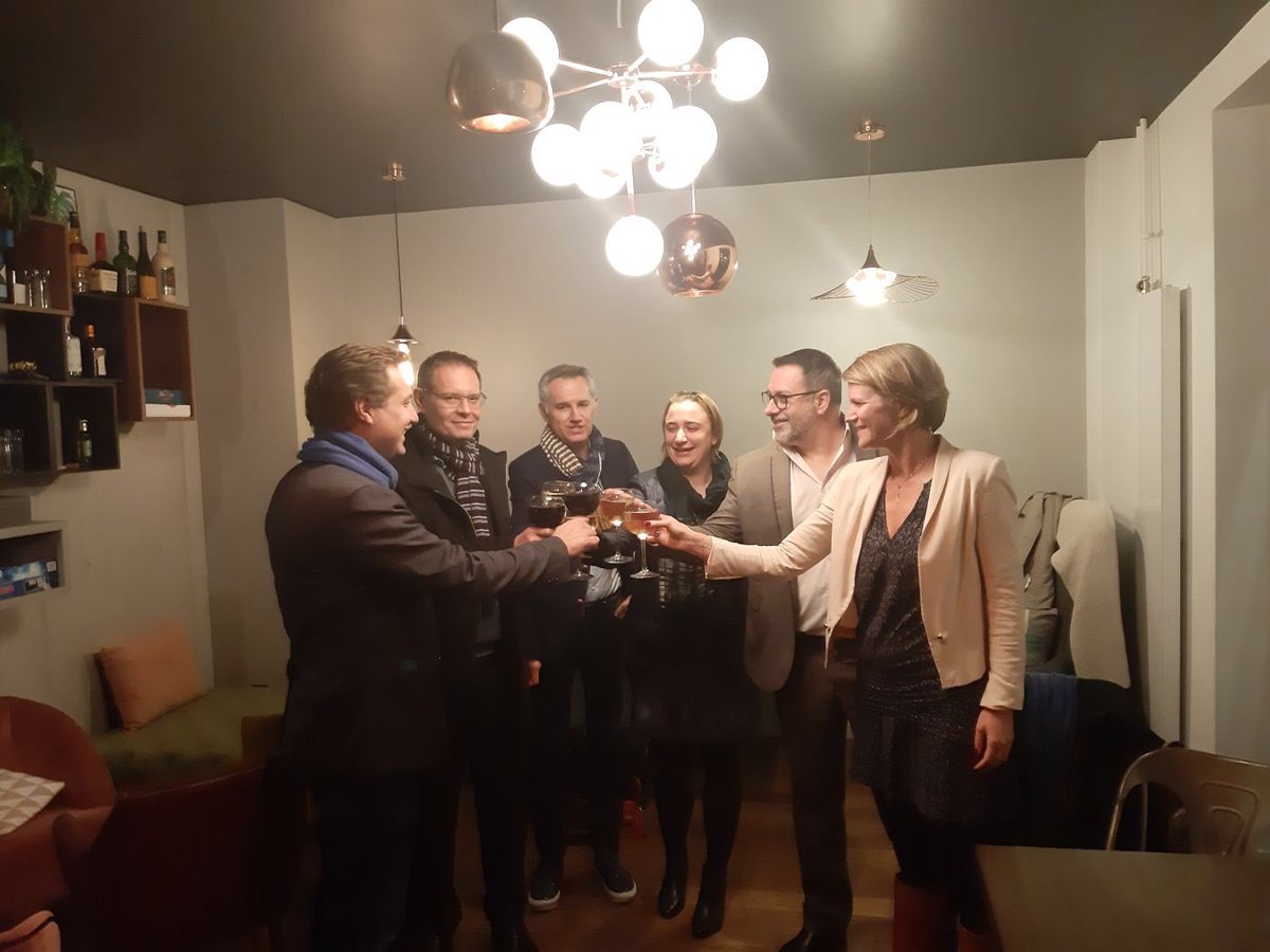 TalenCo's tweet photo. Longue vie à Co.Lab!! #happyoneyear! De belle réflexions sur l’évolution de la fonction RH #evolutionsrh #agiliteRH #futureofwork #futureisbetter https://t.co/qNAJmHqQYf