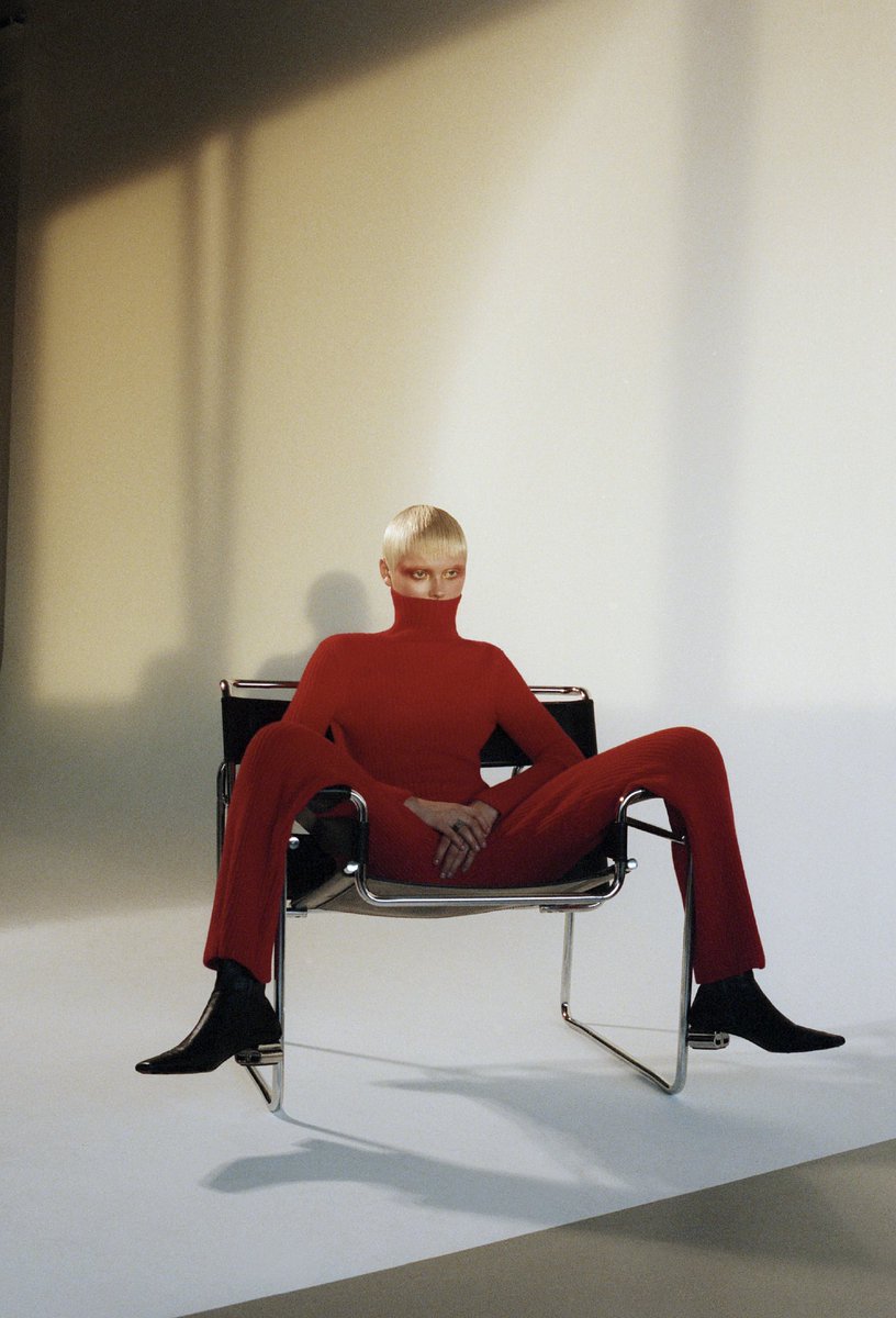 Une-J for Vogue Portugal No ember Cover story!  🌹 
#TheIndustryNY #UNEJ #TheIndustryImage