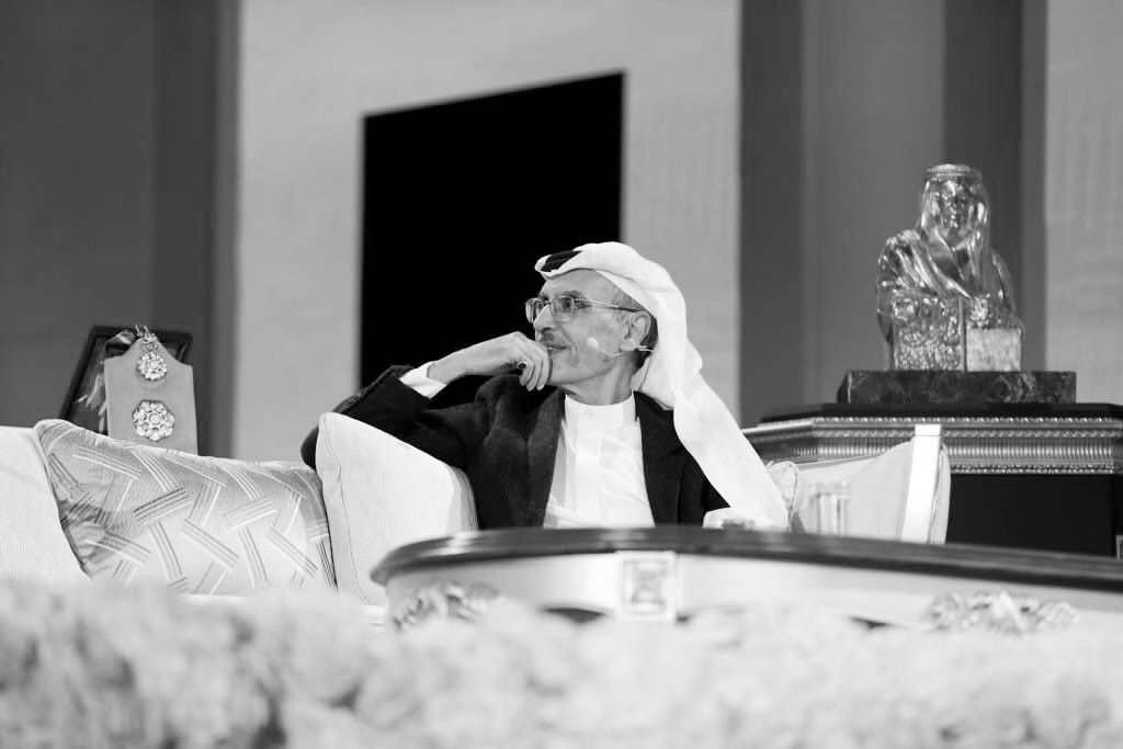هدوء اخر الليل يأتي بتخيلات لا نهايه لها .