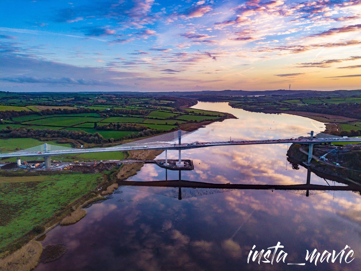 insta_mavic's tweet photo. Some great #reflections on the River Barrow.
#newrossbypass
#rosefitzgeraldkennedy
#newross
#wexford
#kilkenny https://t.co/fzEZKXx4RP