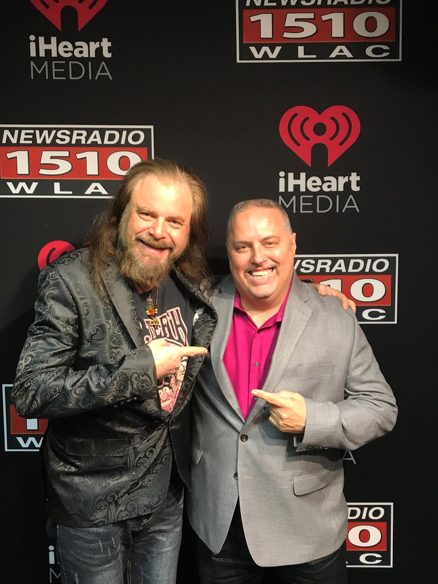 Sunday 10pm <a href="/FOXNashville/">FoxNashville</a> Rock &amp; Review Radio <a href="/TalkradioWLAC/">Talkradio WLAC</a> with award winning artist, singer, songwriter @GuyGilchrist playing some of his new music too!