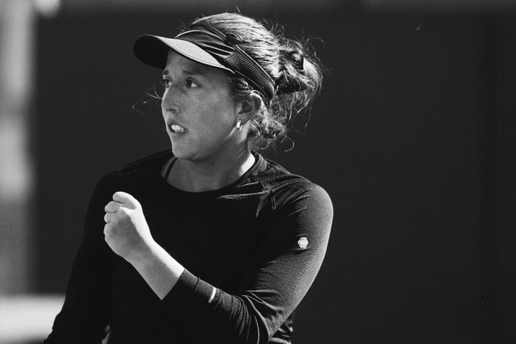 NinaPantic1's tweet photo. In just her fourth (!!) event back after a year off, @IrinaFalconi is into the semifinals of the WTA 125K in Houston. 

It’s incredible what a reset of the mind, body and soul can do. 

#proudcohost | #oracletennis | 
📷 Noel Vasquez https://t.co/zCWIi8jzOc