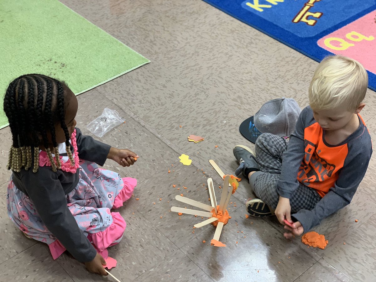 sarah61286's tweet image. Pre K STEM Challenge: make a free standing tree with popsicle sticks, playdough and cutout leaves #usingourimagination #teamwork #letsgetcreative @barkleybridge @Towers_Tina