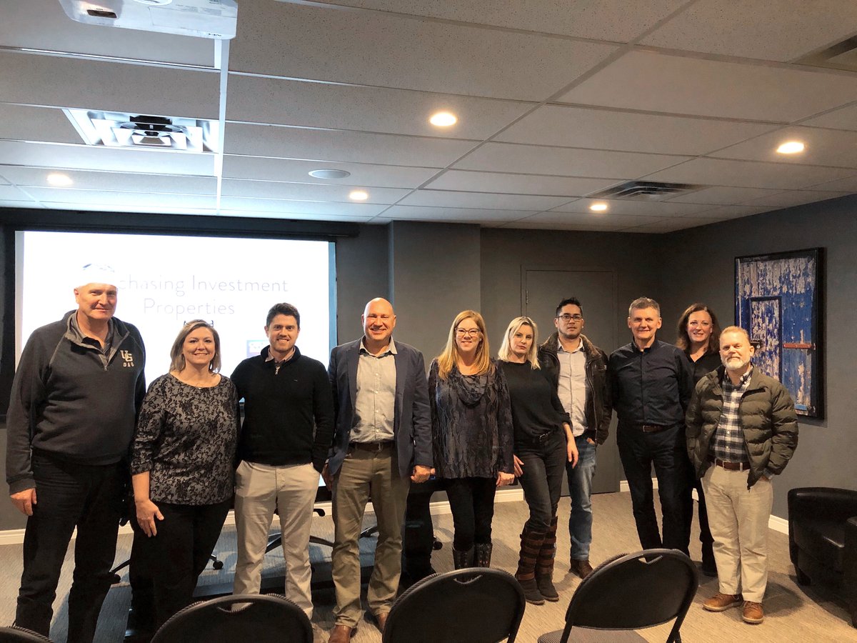 726RealEstate's tweet photo. Thank you to everyone who came out to our first ever @726RealEstate Information Session last night! It was fun sharing our knowledge of the industry alongside @MelanieJ_Style and Orlando Fantini of @Mtg_Architects. Stay tuned for a full recap on Monday on our Instagram stories! https://t.co/8GmPoENcQu