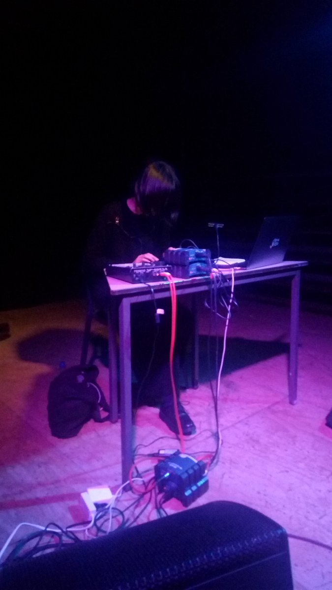 De legendarische <a href="/Phew/">Phew</a> voor het eerst in Nederland in <a href="/occii/">rochie irawan</a>