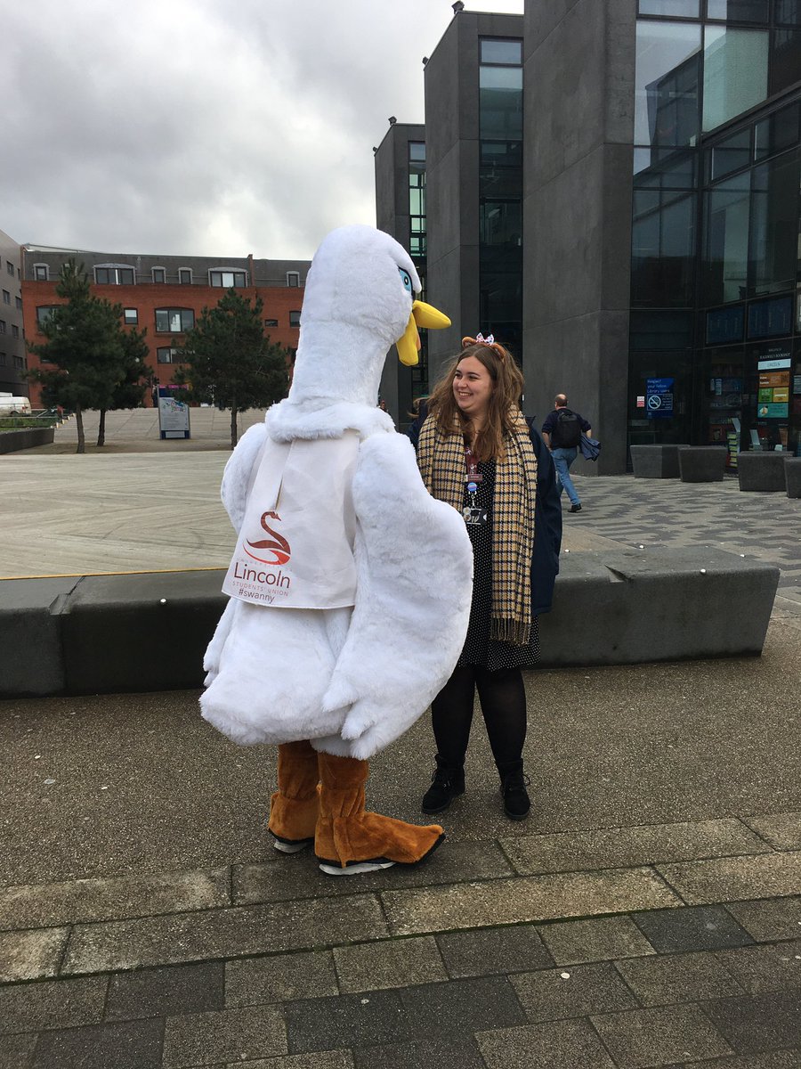 @ulsu_welfare and <a href="/Swanny_ULSU/">Swanny</a> make the cutest team 😍