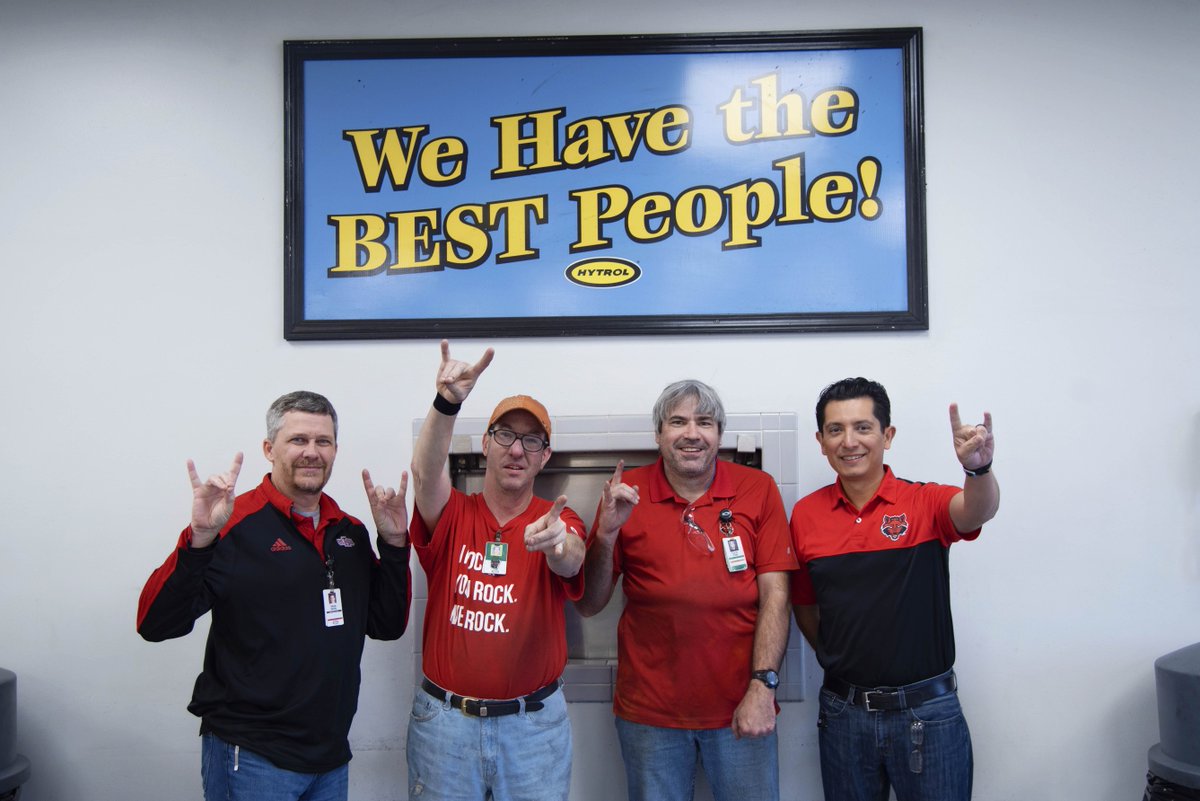 hytrol's tweet photo. We've got our #WolvesUp for A-State football this weekend! #HytrolHowls https://t.co/MiZMP7pfsc