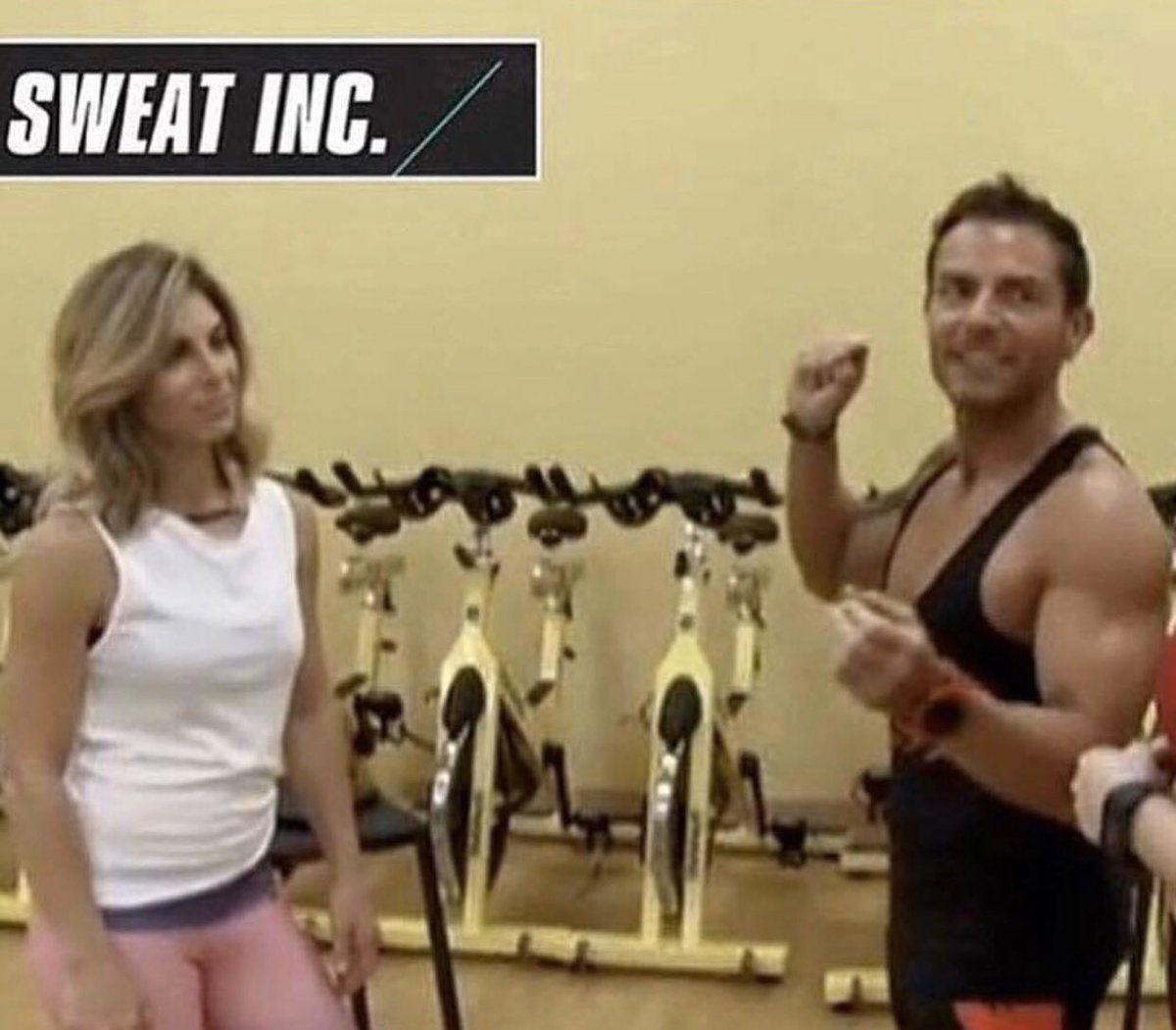 jasonroselllive's tweet image. Fun behind the scenes of #SweatINC #RealityShow with @jillianmichaels after she did my #workout programs and later announcing me as the 🏆 winner of the #groupfitness category beating out 1000s in #America 🙌🏼 

Such an honor! Visit JasonRosell.com